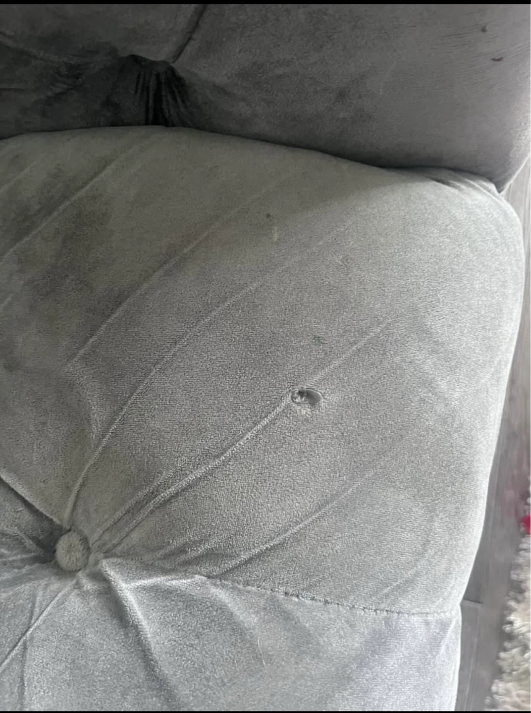 Grey Tufted Sofa pickup near Chinook mall. - photo 2