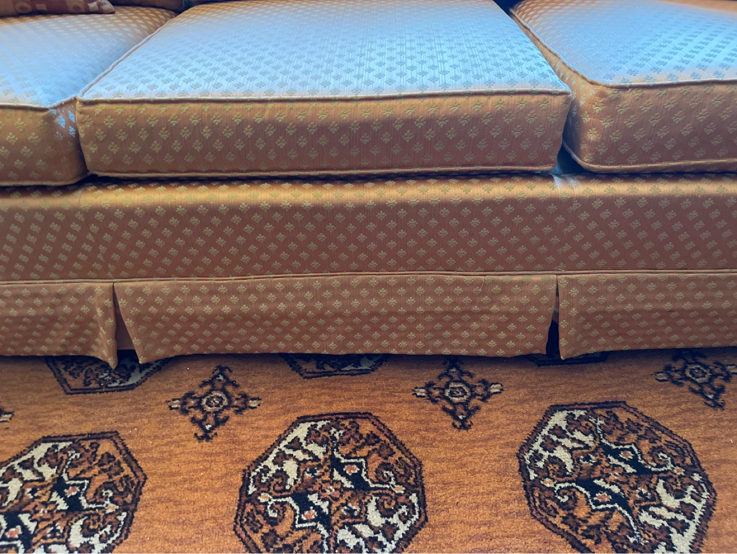 Benchmark by Sears Sofa (MINT condition) - photo 5
