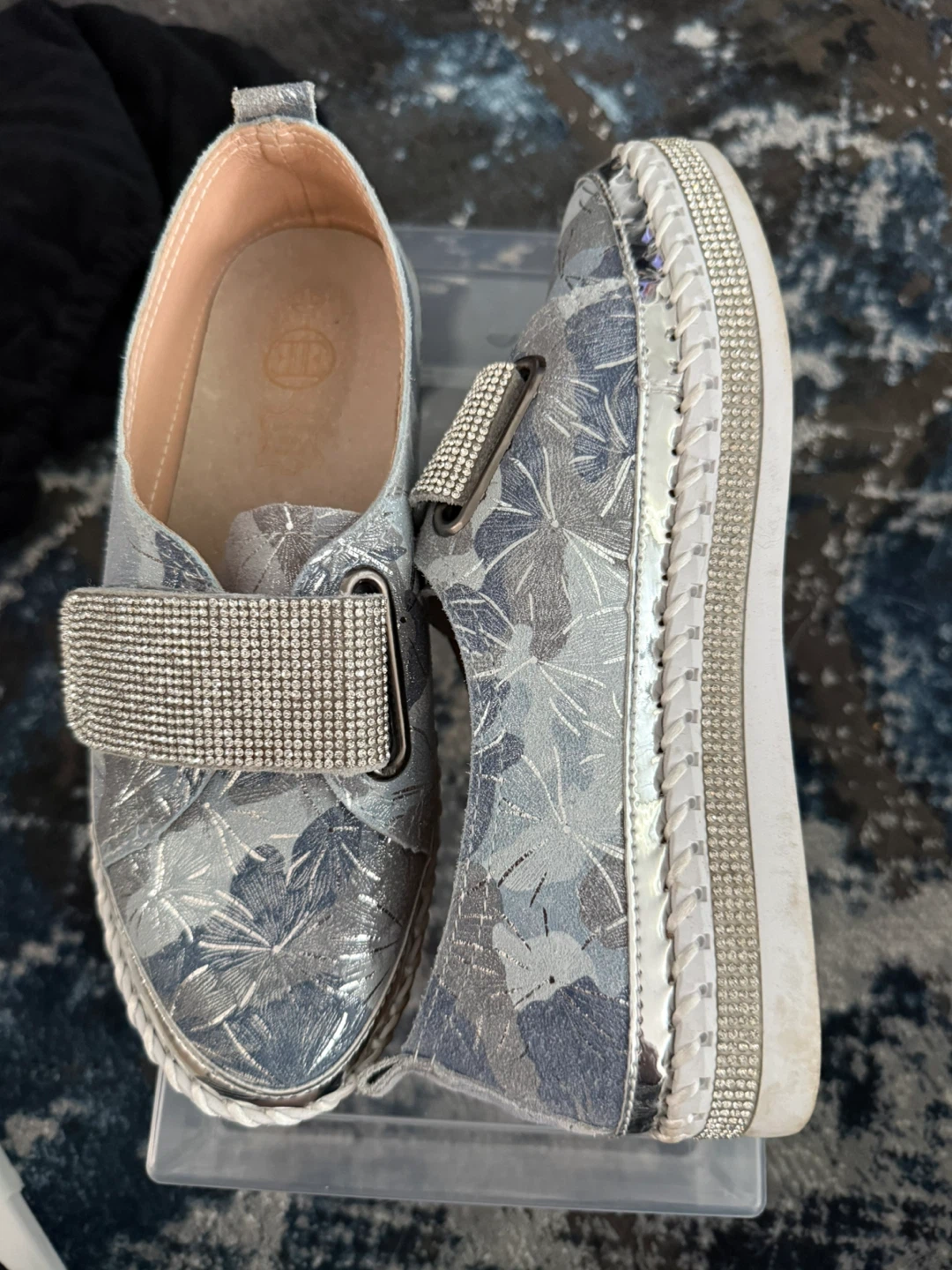 Women's Silver Floral Slip-on Shoes with Rhinestone Strap - photo 2