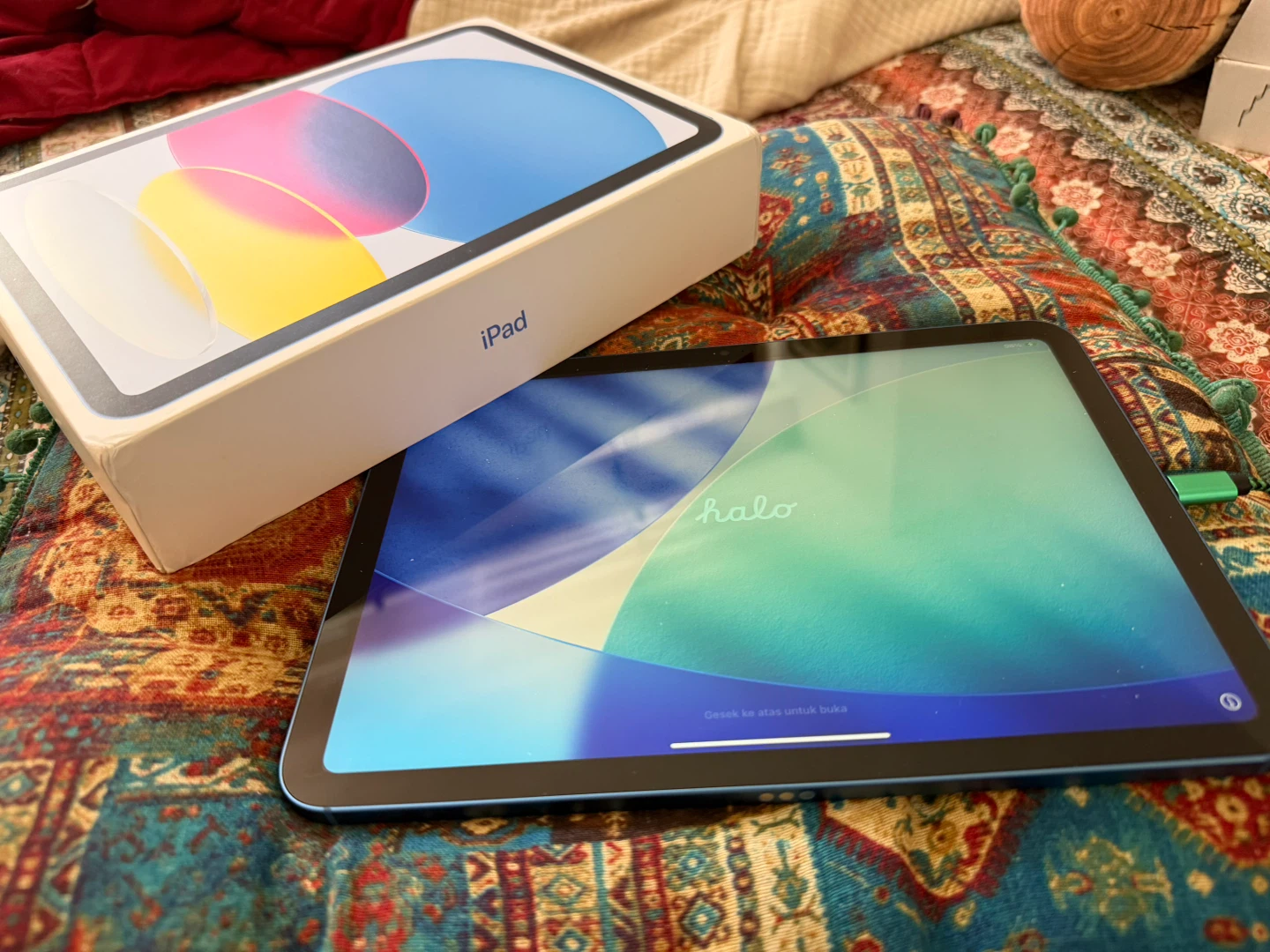 Apple iPad 10th Gen - photo 2