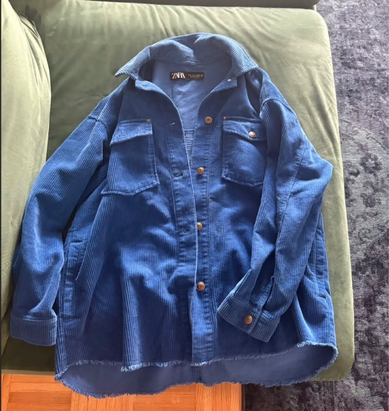 Various women’s clothing items - photo 3