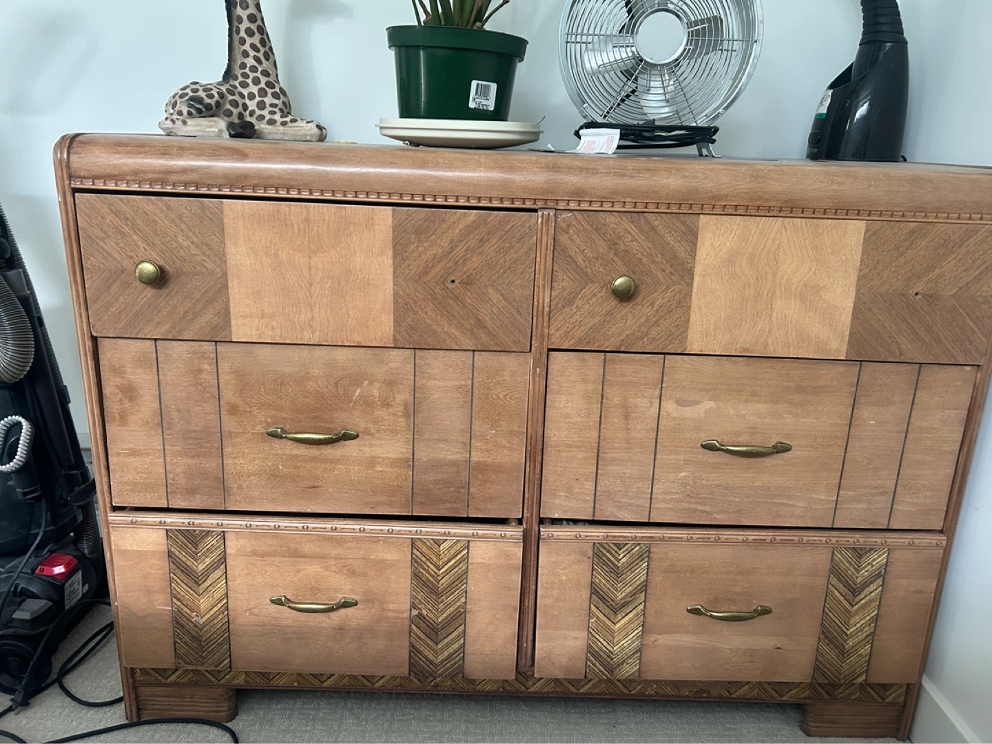 Vintage 6-Drawer Dresser