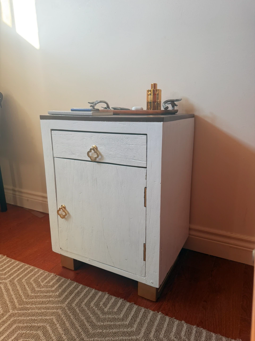 Nightstand - photo 3