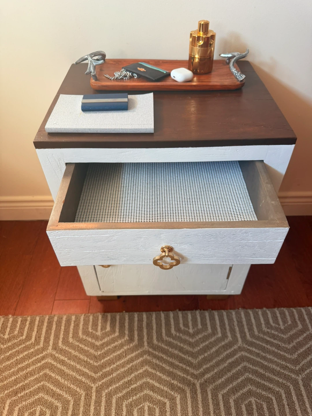Nightstand - photo 5