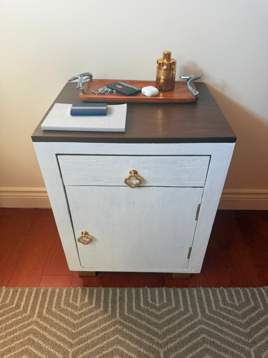 Nightstand - photo 4