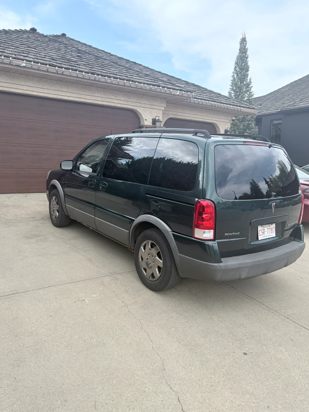 2005 Pontiac Montana SV6 Minivan - photo 2