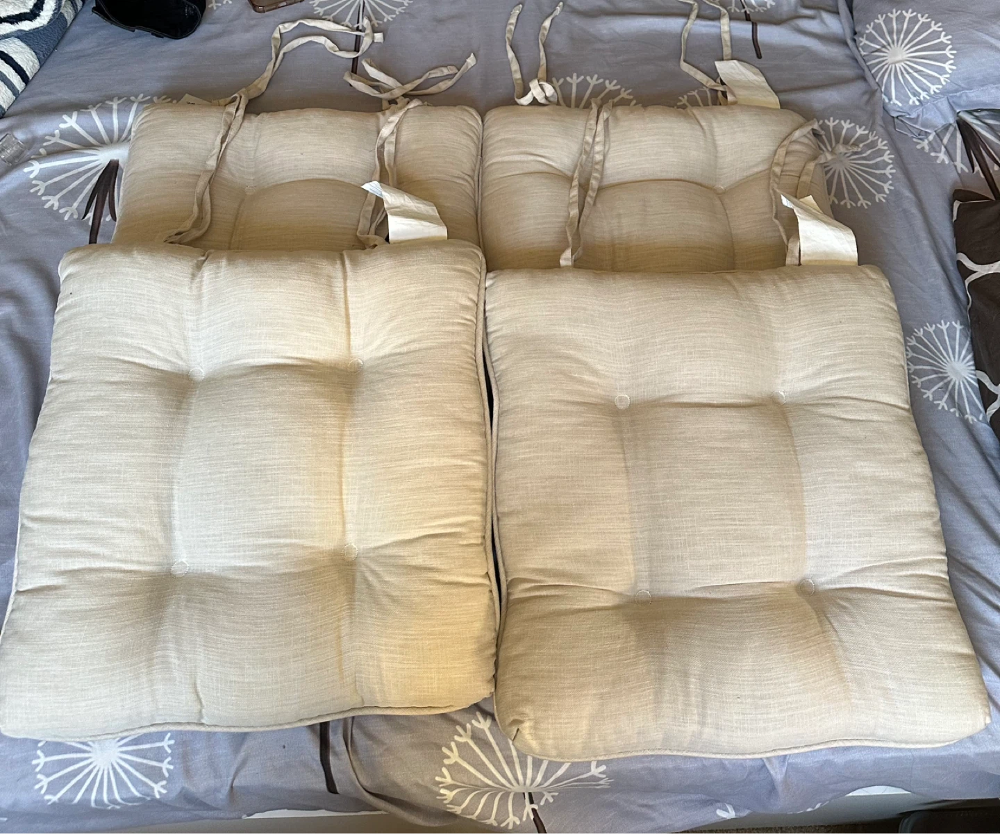 Set of 4 Tufted Square Seat Cushions