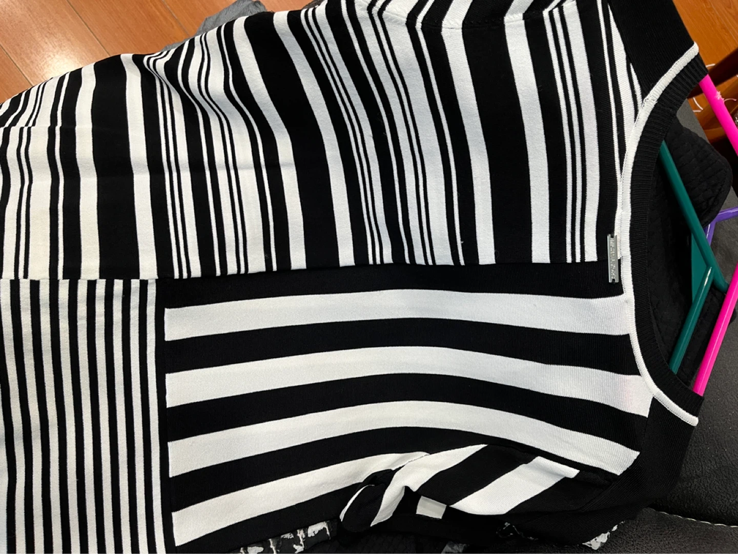 Michael Kors Black and White Striped Top Size S/P - photo 4