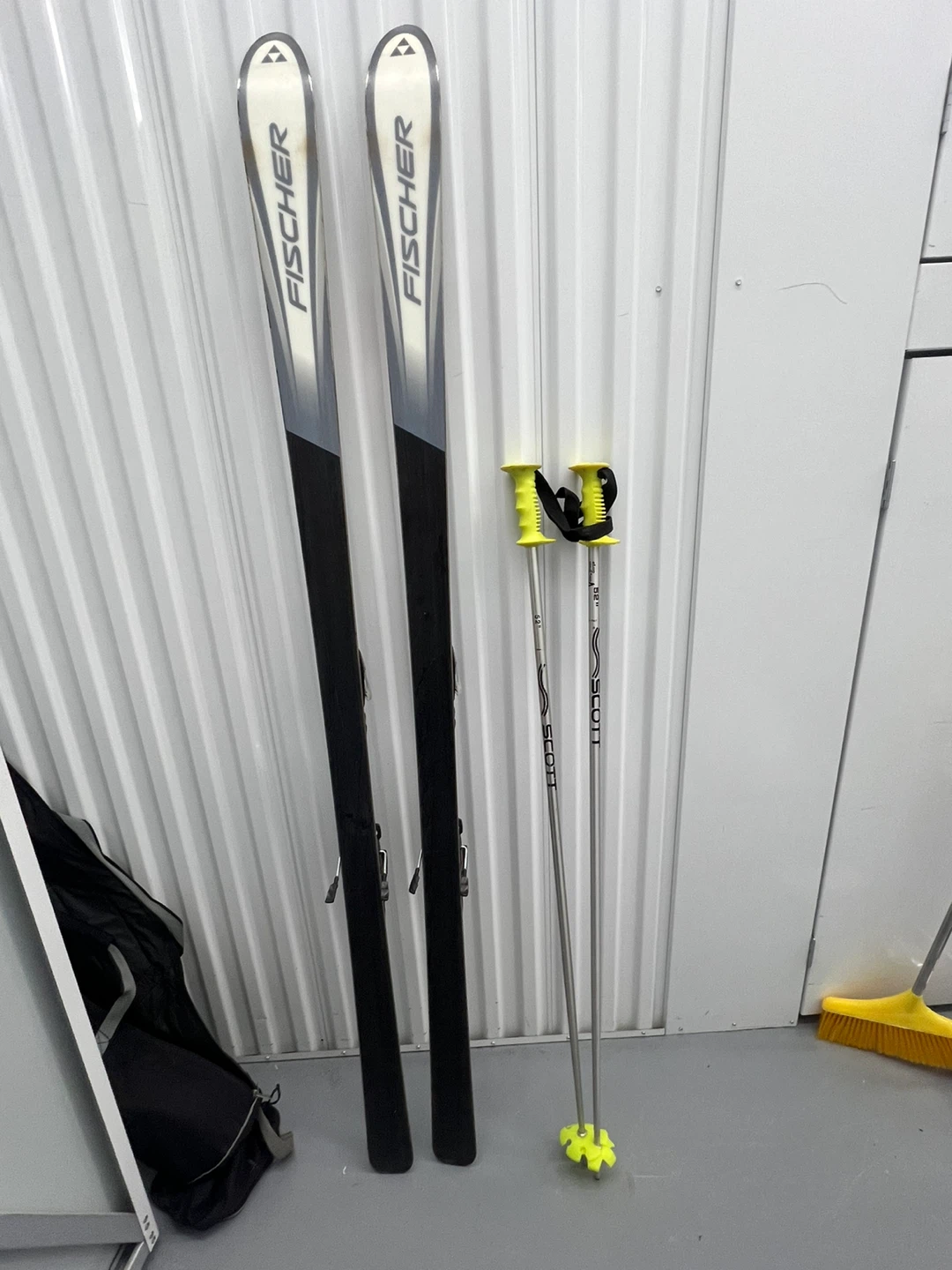 Fischer Alltrax S5 Skis with Scott Ski Poles - photo 5