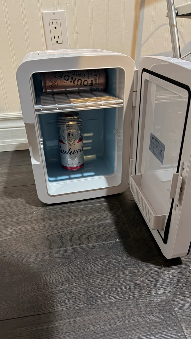 Cooluli Mini Fridge - photo 2