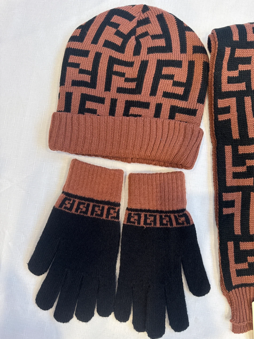 Fendi Knit Beanie, Scarf & Gloves Set - photo 3