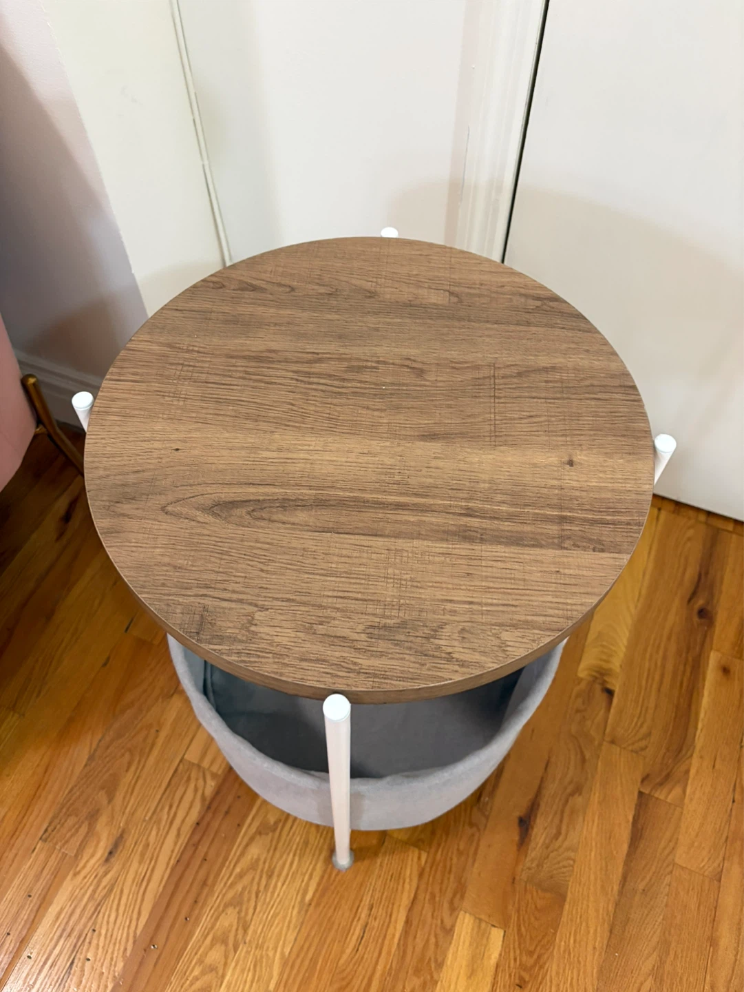 Round Wooden Night Table with Basket - photo 3