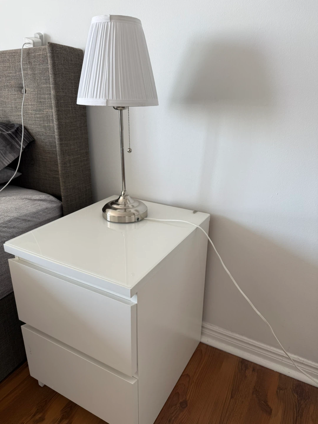 🛏️ IKEA MALM Nightstand + Bedside Lamp – Perfect Bedroom Combo!
