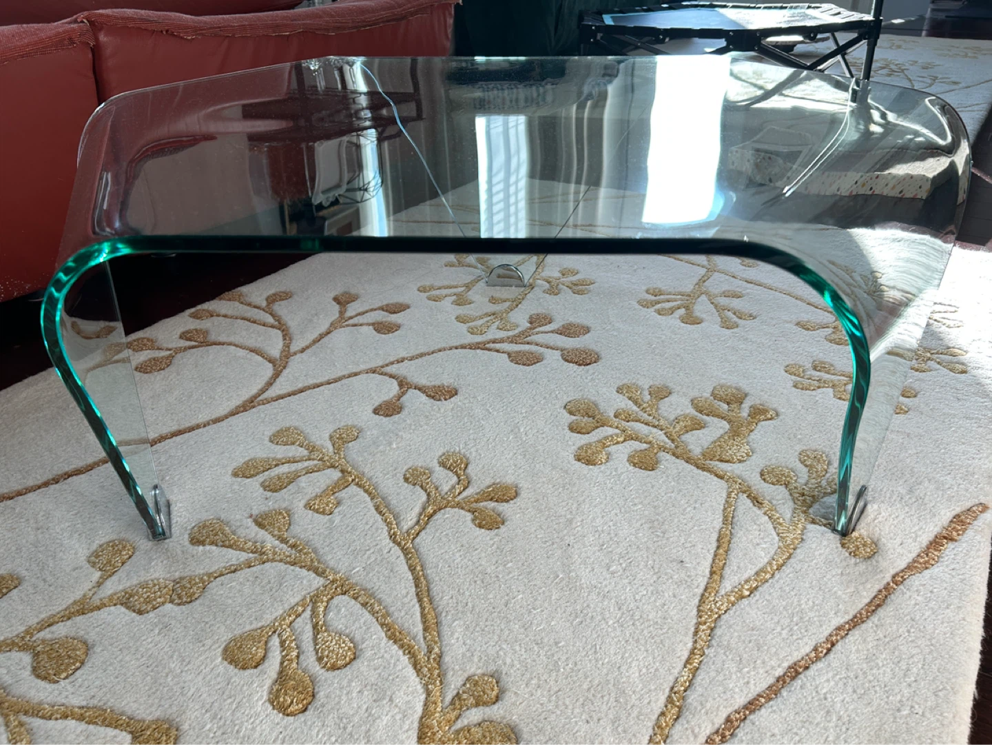 Modern Sculptural Bent Glass Coffee Table - photo 2