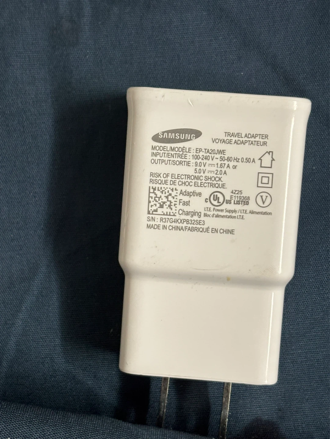 Samsung Adaptive Fast Charging Travel Adapter with USB Cable - photo 2