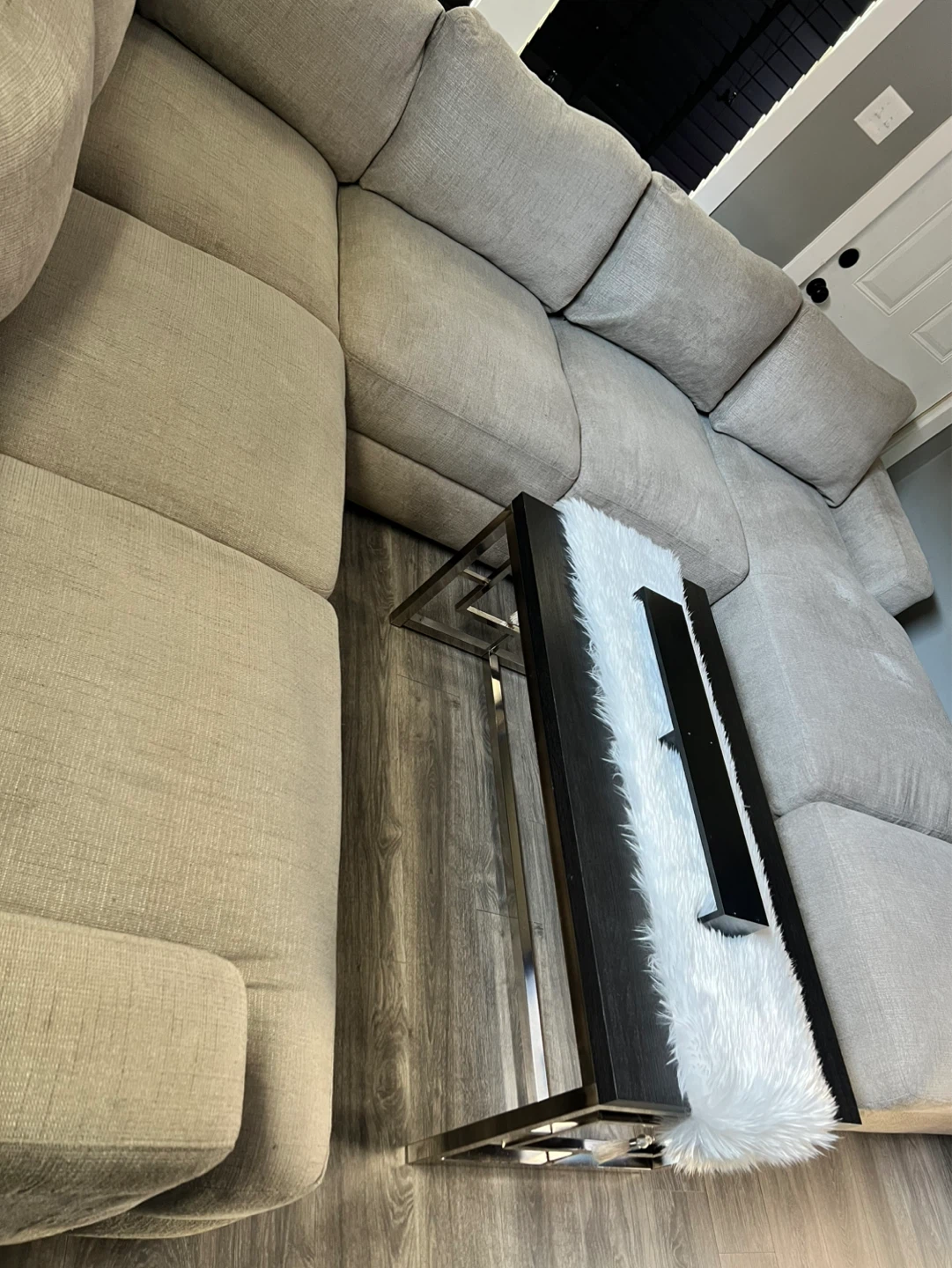 Large U Shape Sectional Sofa With Ottoman - photo 3