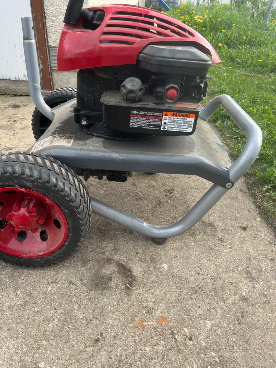 5 hp Briggs and Stratton gas engine - photo 4