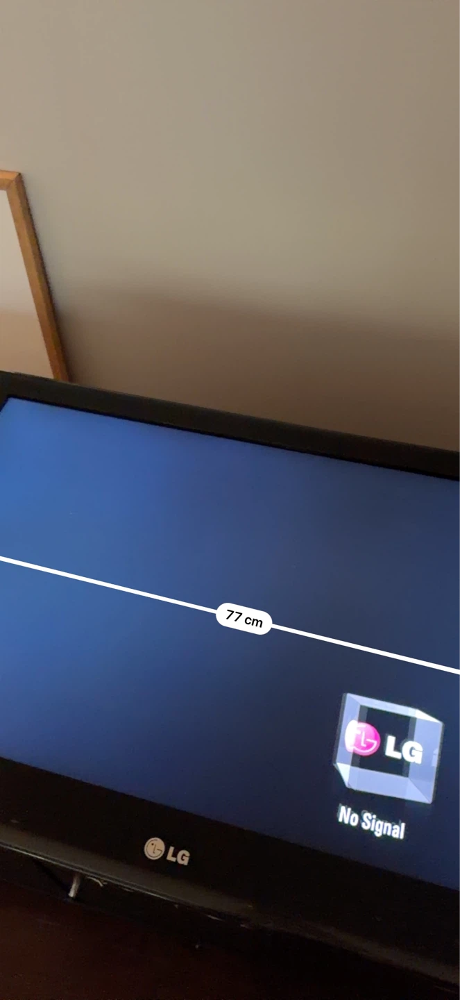 LG 32-inch TV - photo 2