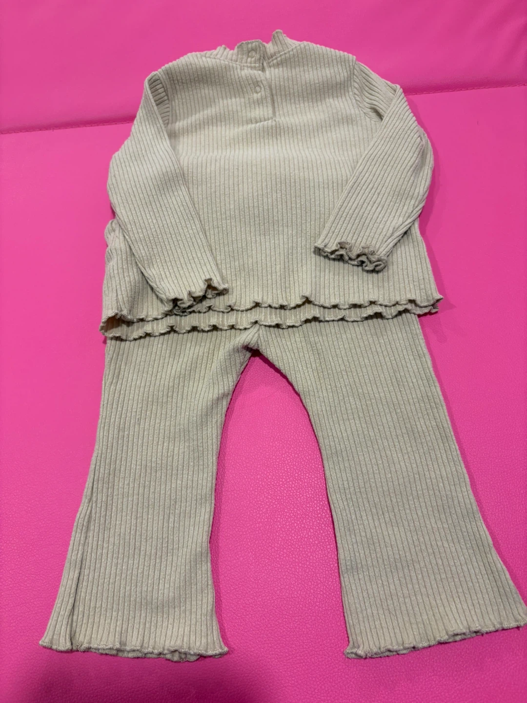 Old Navy Ribbed Sweater and Pants Set - 12-18M - photo 4