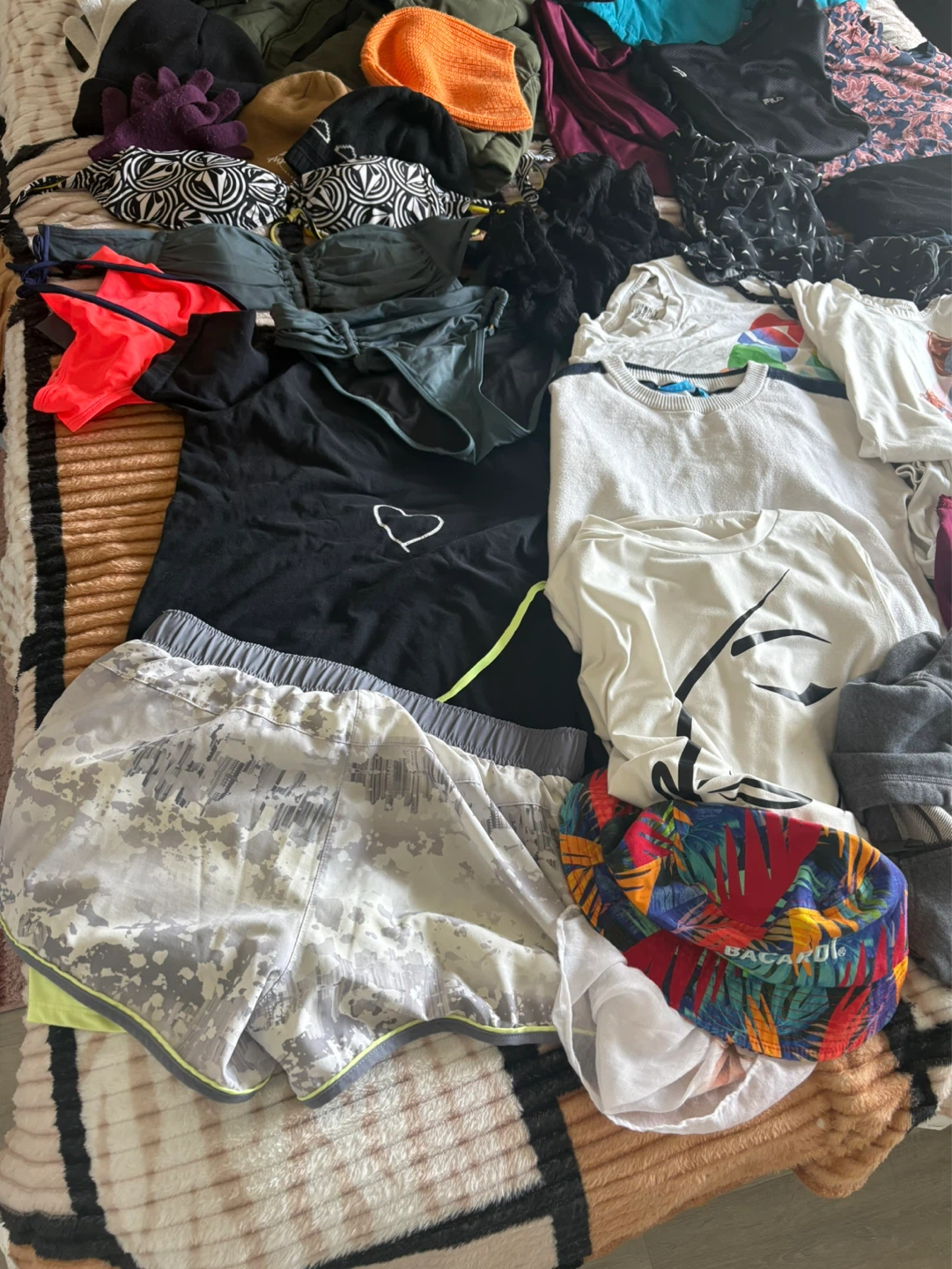 Women's Clothing Bundle - photo 4