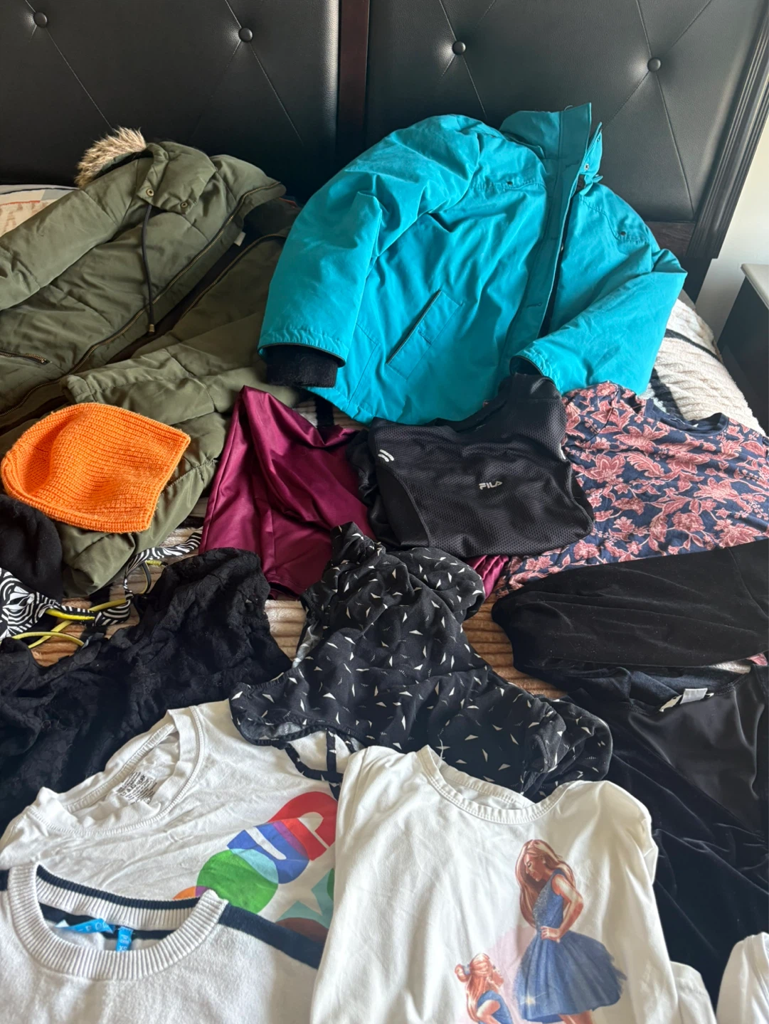 Women's Clothing Bundle - photo 2
