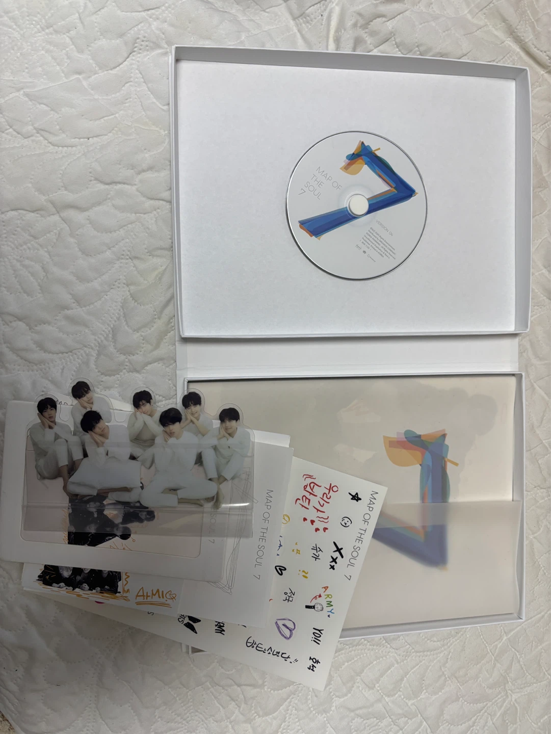 BTS albums (+ free posters/stickers) - photo 4
