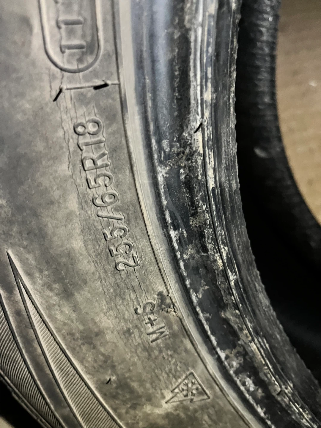 Tires 235/65R18 - photo 2