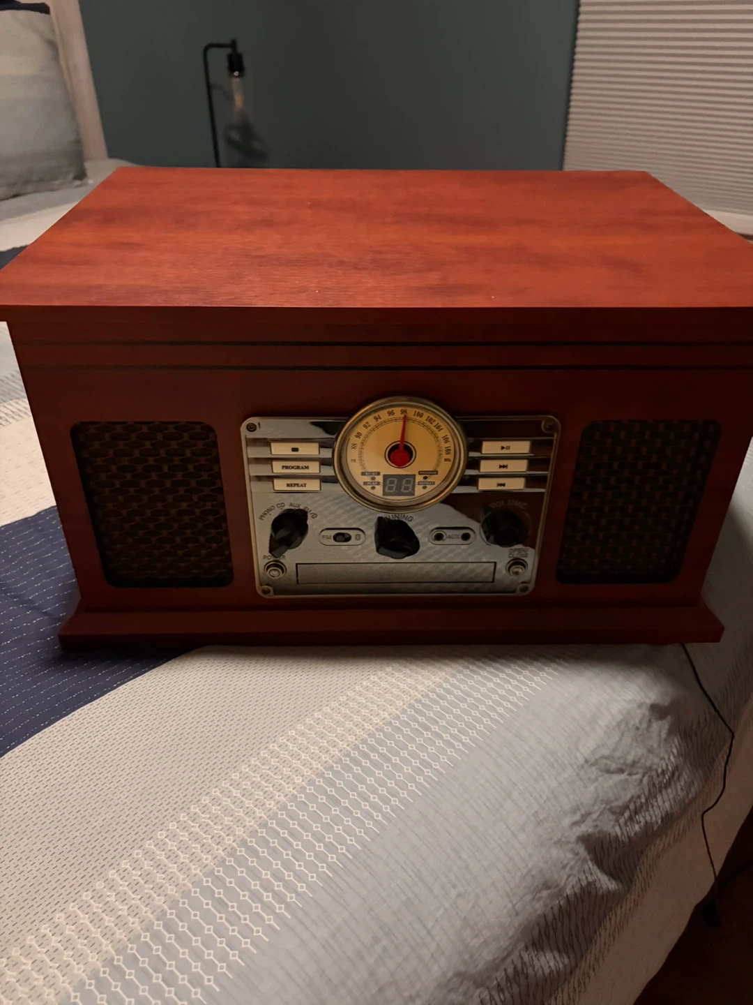 Victrola 6 in 1 media player - photo 4