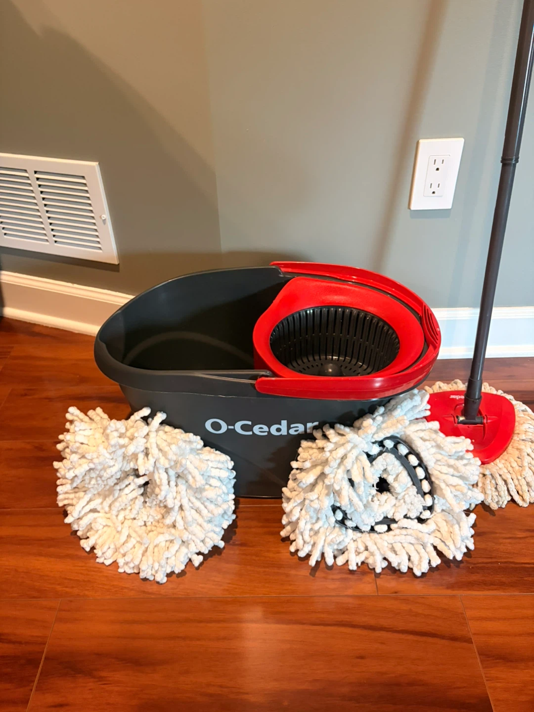 O-cedar microfiber spin mop and bucket - photo 2