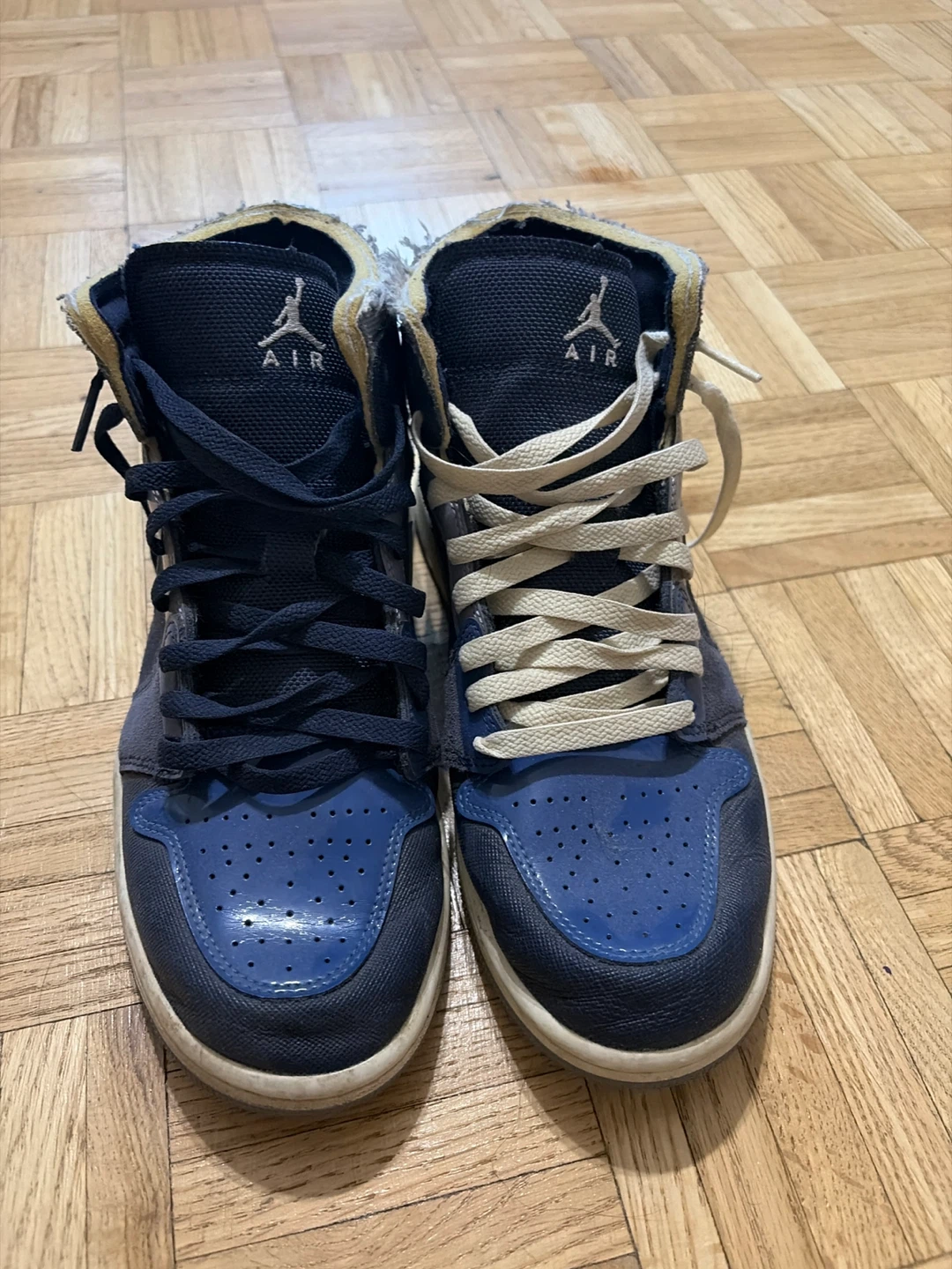 Air Jordan 1 Mid SE 'Light Smoke Grey' DR8868-400 Men's Size 8.5