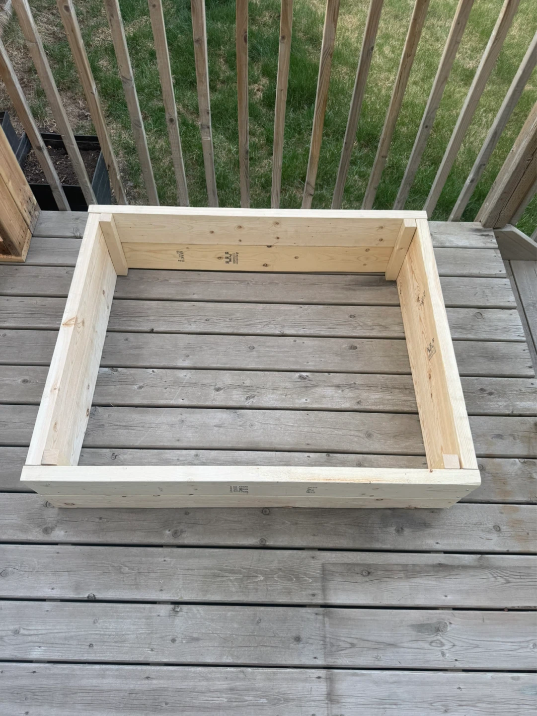 Planter box