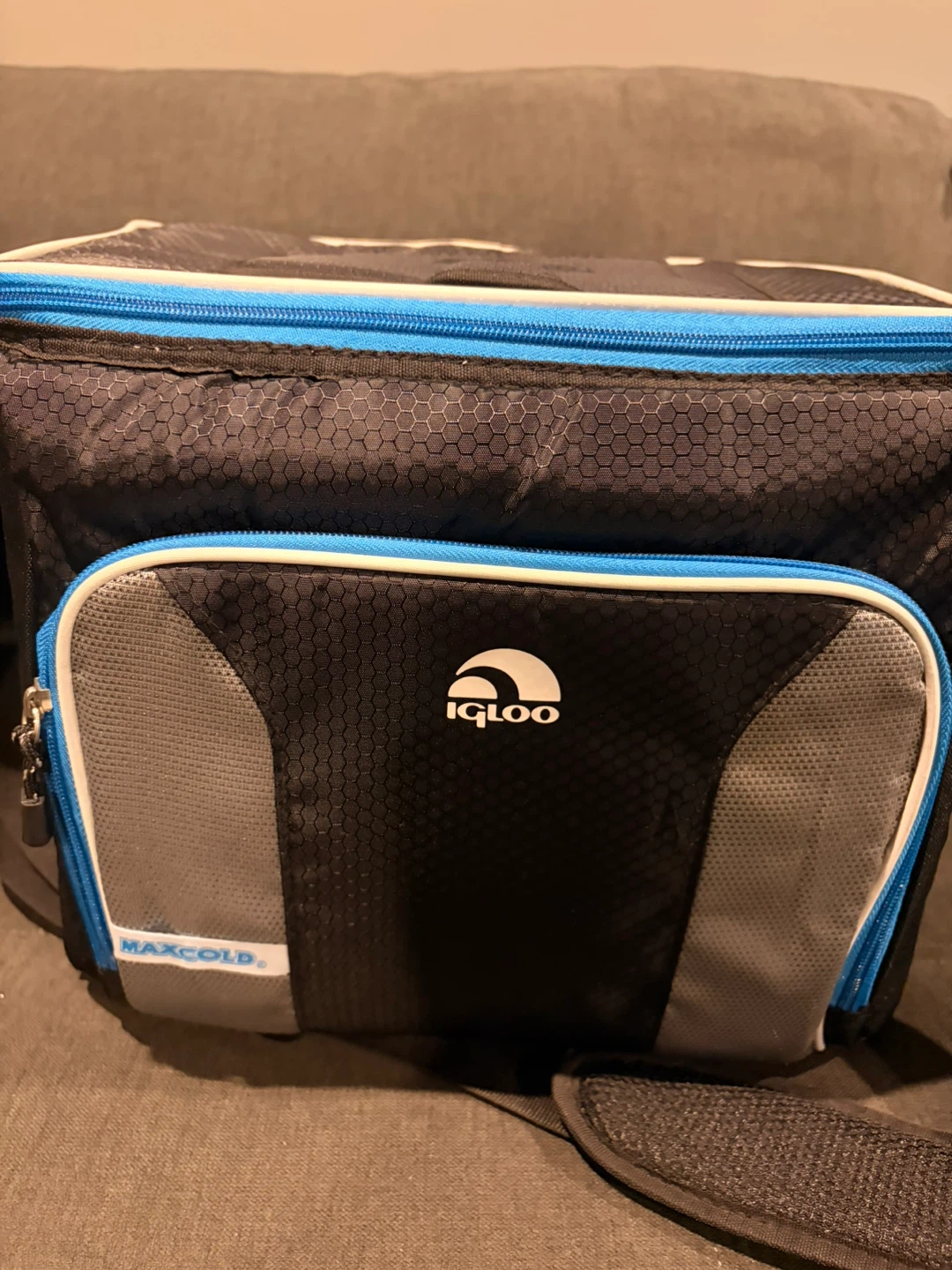 Igloo cooler maxcold