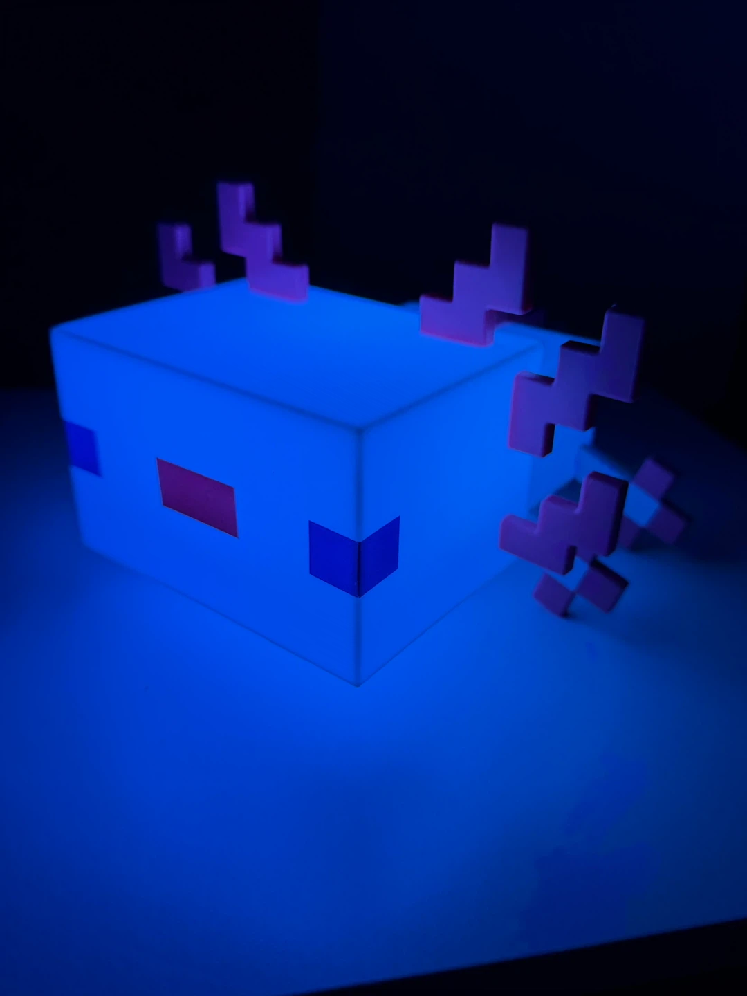New Cordless Minecraft Axolotl LED Light - photo 4