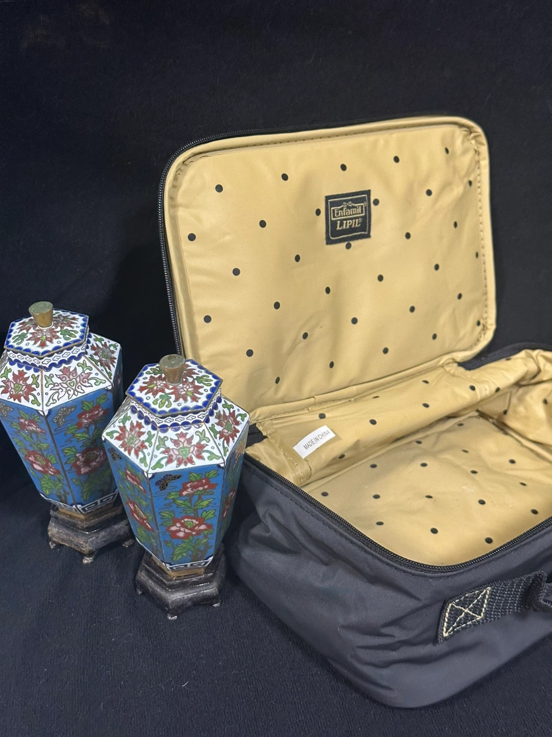Pair of Vintage Cloisonné Vases with Enfamil Lipil Bag - photo 3