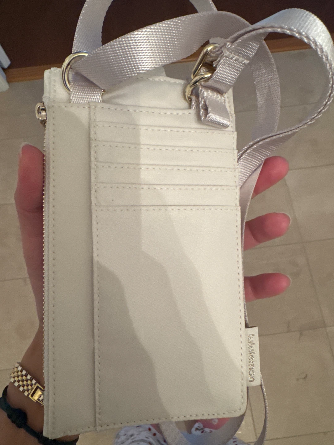 Lululemon phone crossbody - photo 2