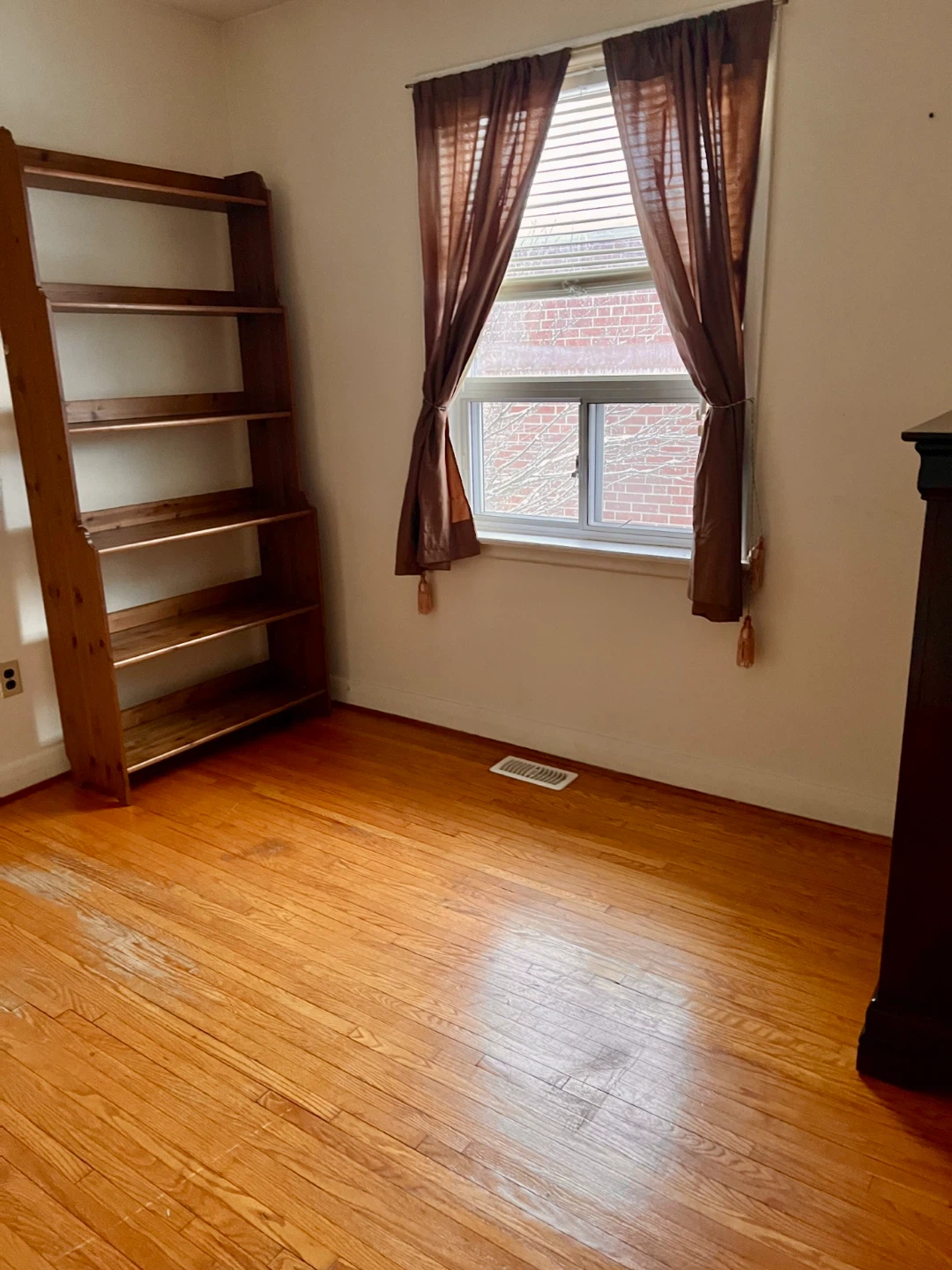 3 Beds 2 Baths Bungalow - photo 5