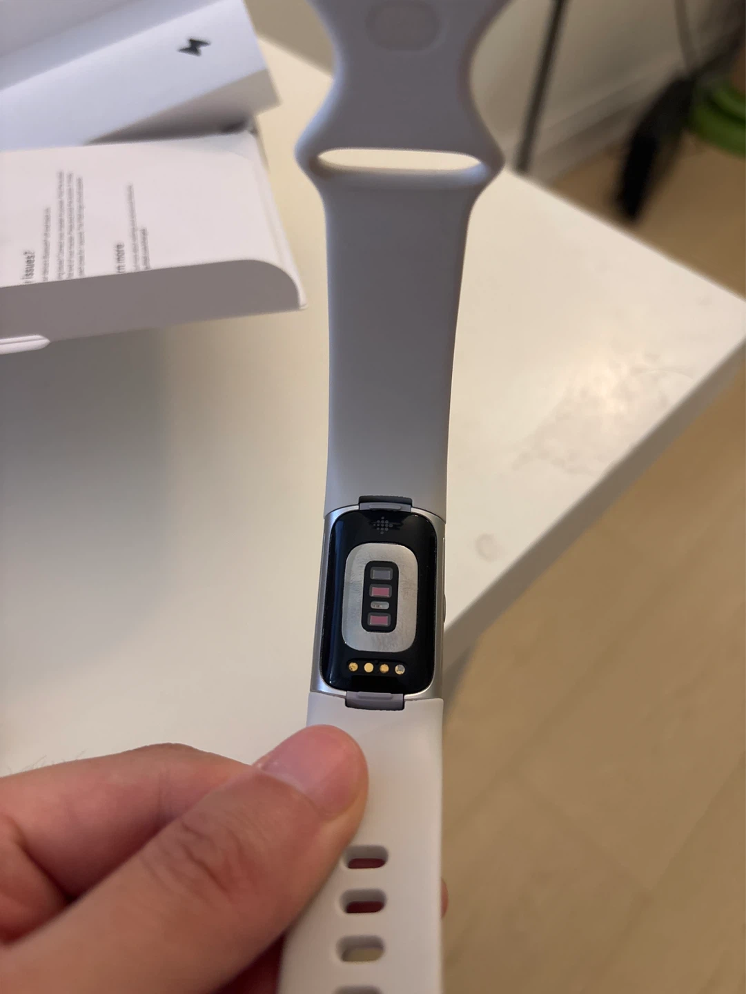 Fitbit Charge 6 Fitness Tracker - White - photo 3