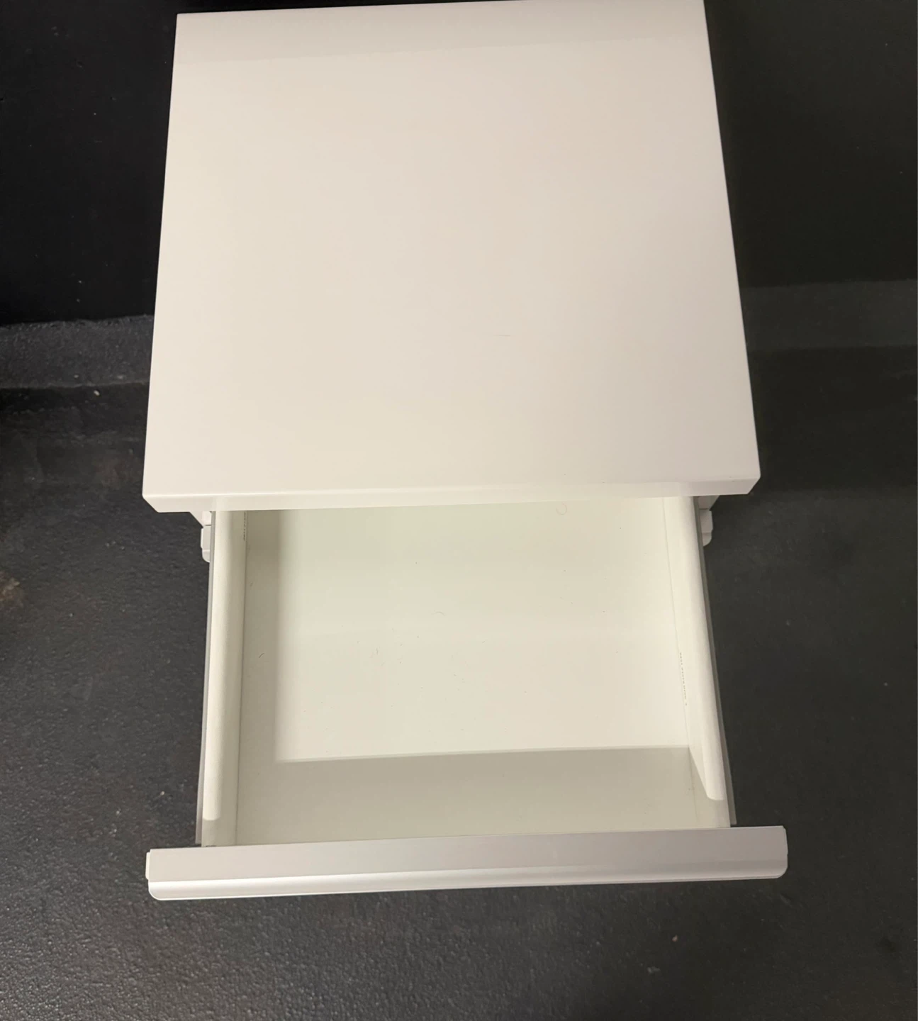 White 3-Drawer Rolling Pedestal - photo 5