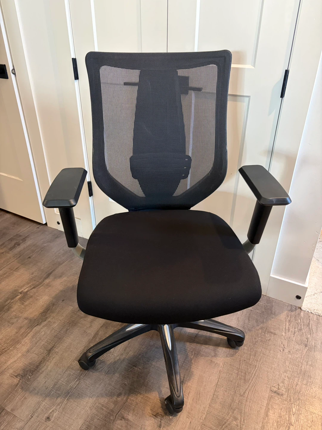 Office chair in black