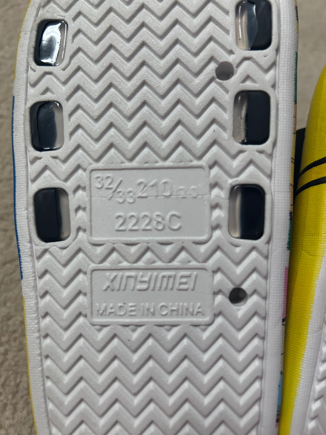 Pokemon Pikachu Slides - photo 5