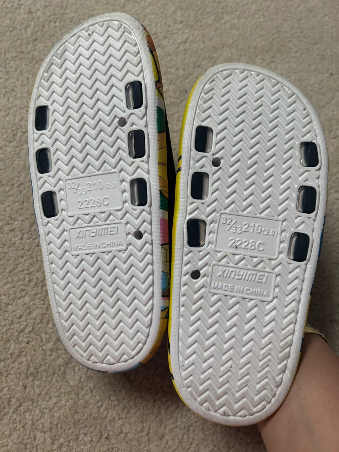 Pokemon Pikachu Slides - photo 4