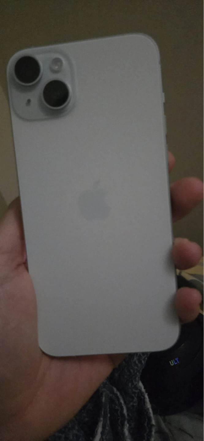 Apple iPhone 15 Plus Silver, 256GB. Like brand new! - photo 2