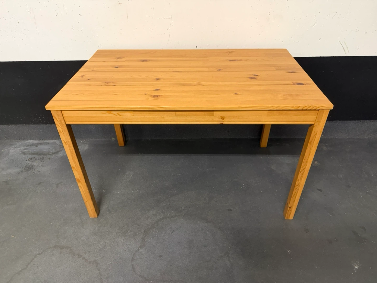 IKEA HÄGERNÄS Pine Dining Table