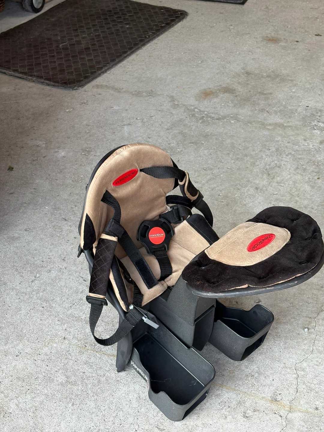 WeeRide Deluxe Front Mount Child Bike Seat with Helmet