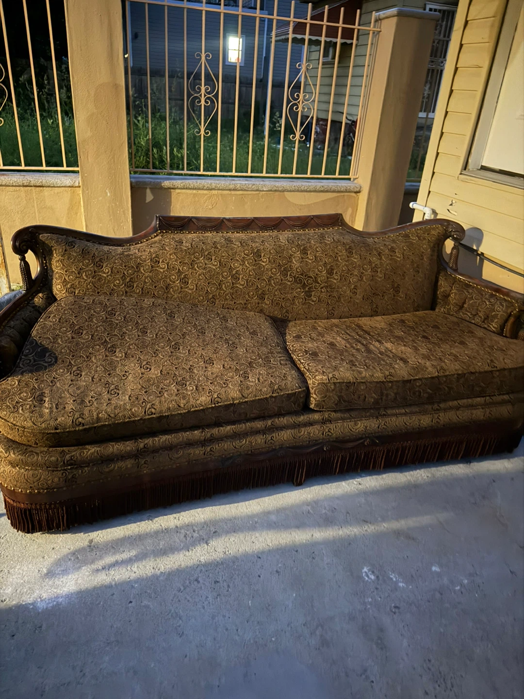 Vintage Sofa - photo 2