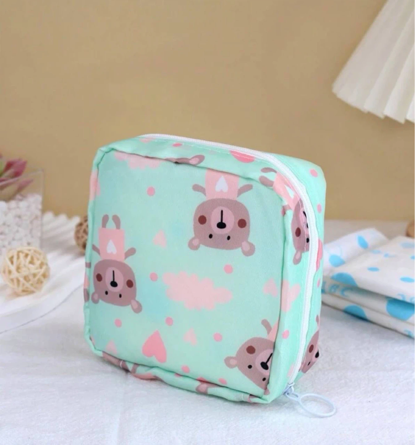 Mini travel makeup bag , cosmetic / pads organizer
