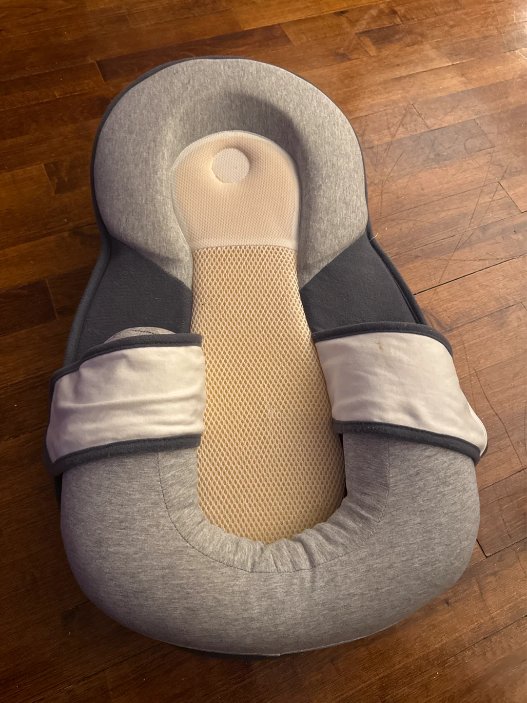 Baby Lounger with Mesh Center