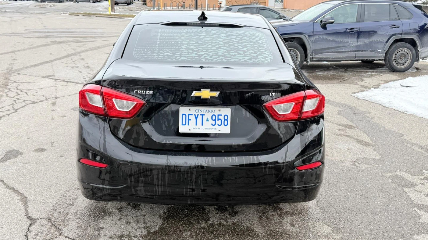 Black Chevrolet Cruze LT Sedan - photo 4