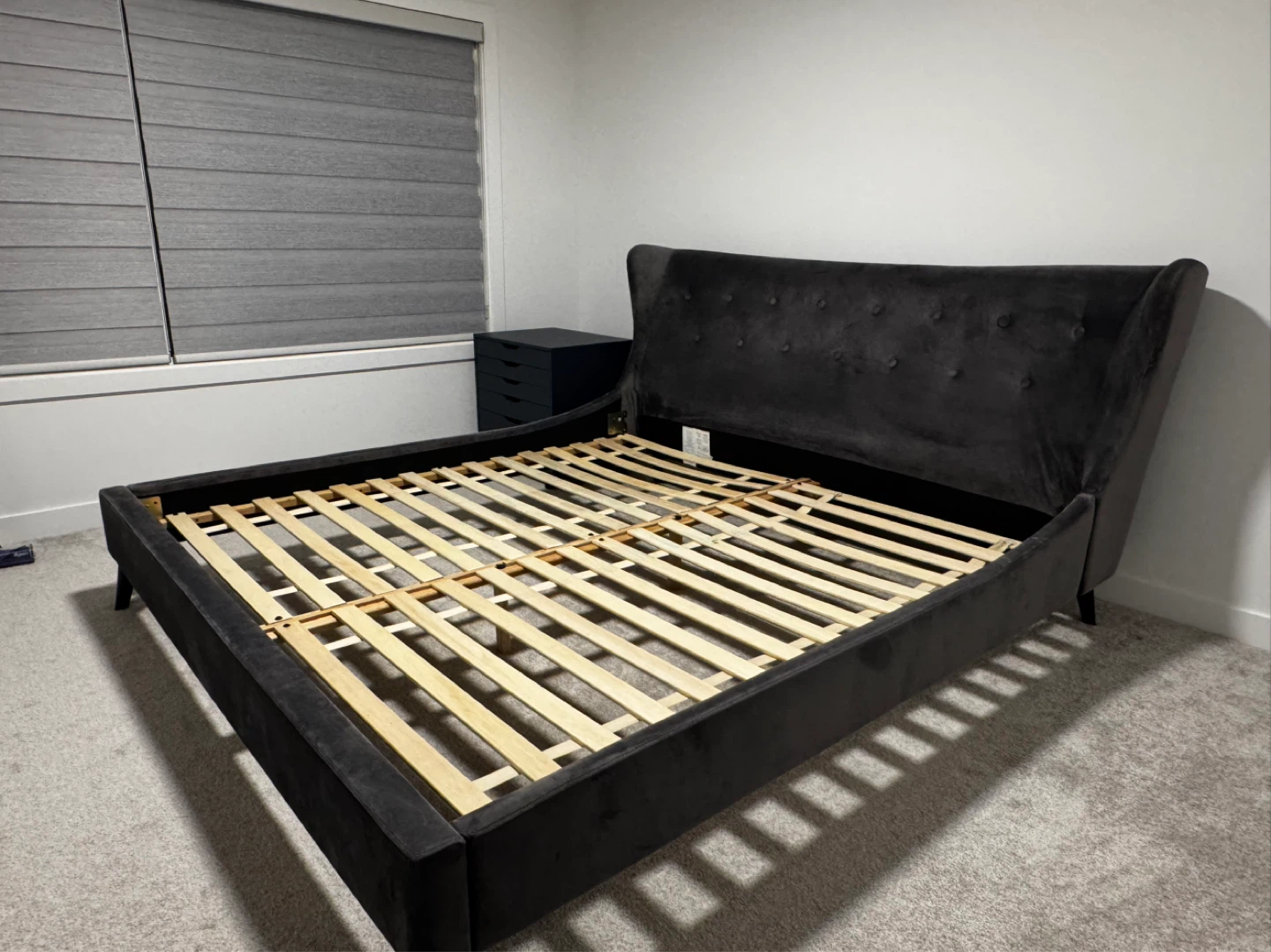 King Size Dark Grey Velvet Tufted Wingback Bed Frame - photo 2