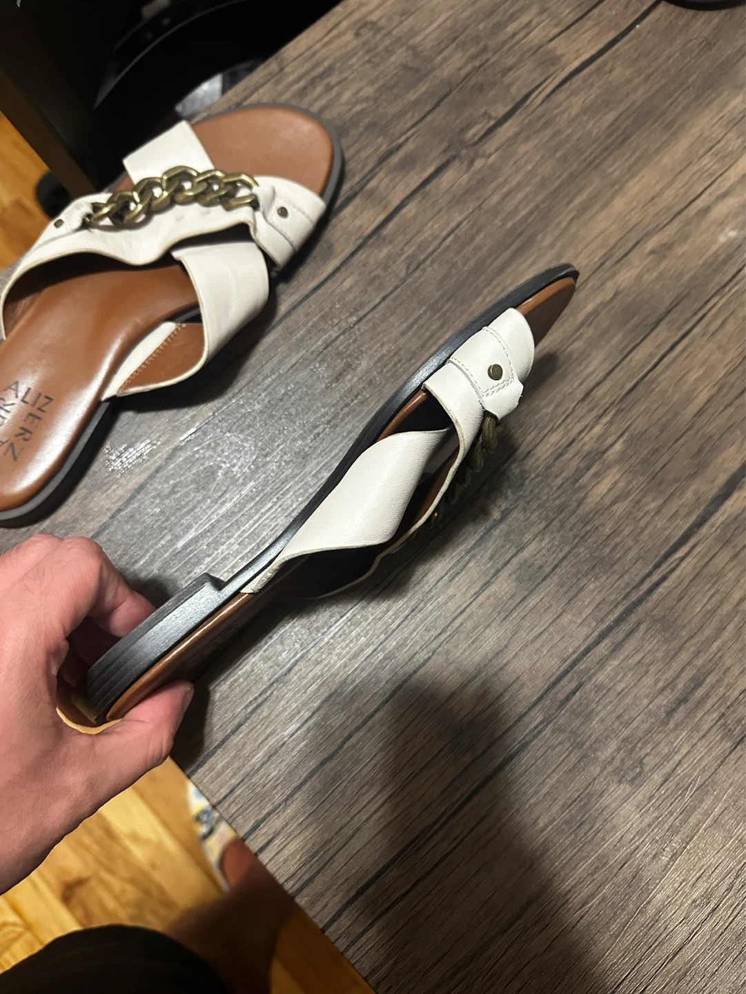 Naturalizer White Leather Chain Accent Slides